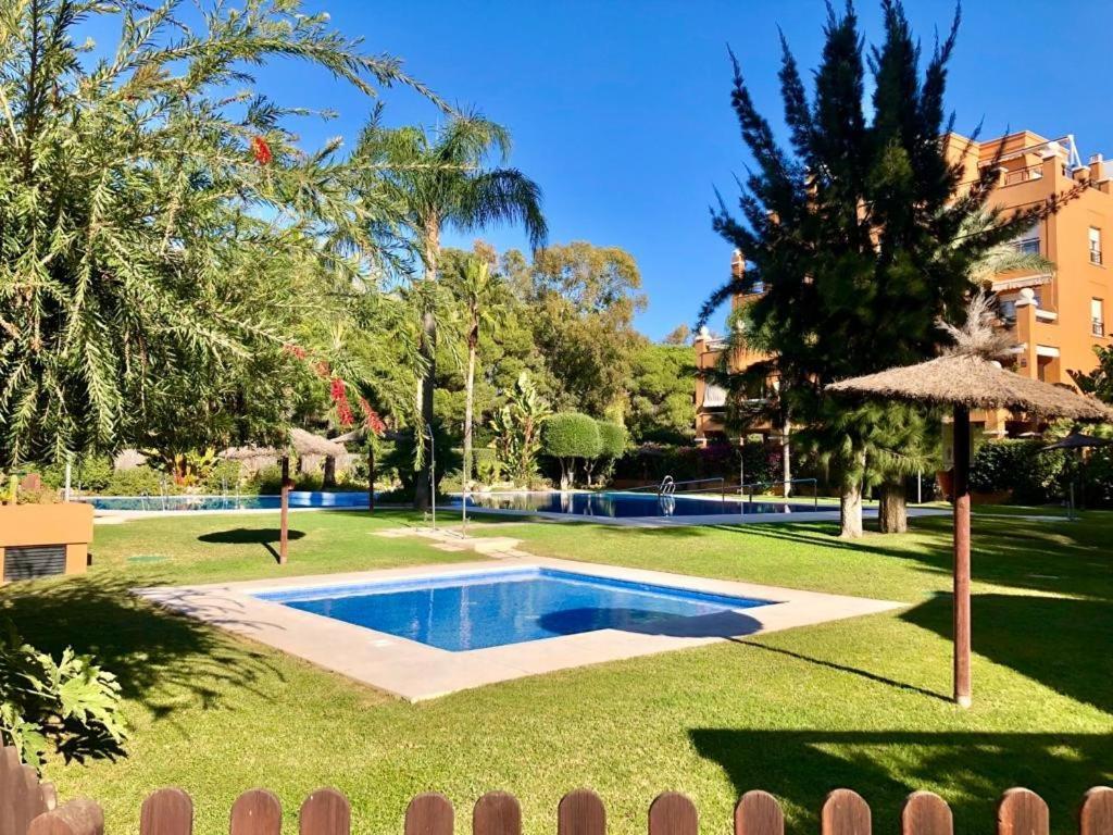 Gatu Premium Atico Sotavento Playa, Parking, Terraza, Piscinas, Wifi Y Aire Acc , " Preferente Mayores De 25 Anos Y Familias " El Puerto de Santa María Kültér fotó